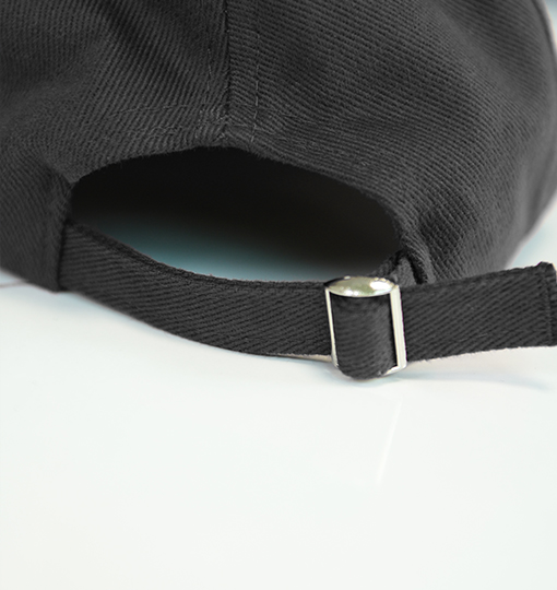 Siyah Şapka (English)